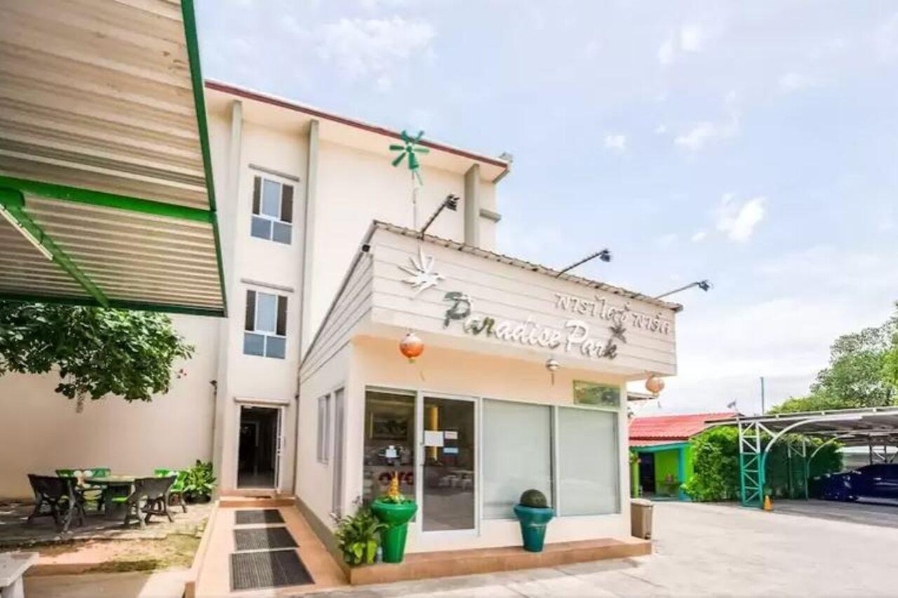 Oyo 306 Paradise Park Laemchabang Si Racha Zewnętrze zdjęcie