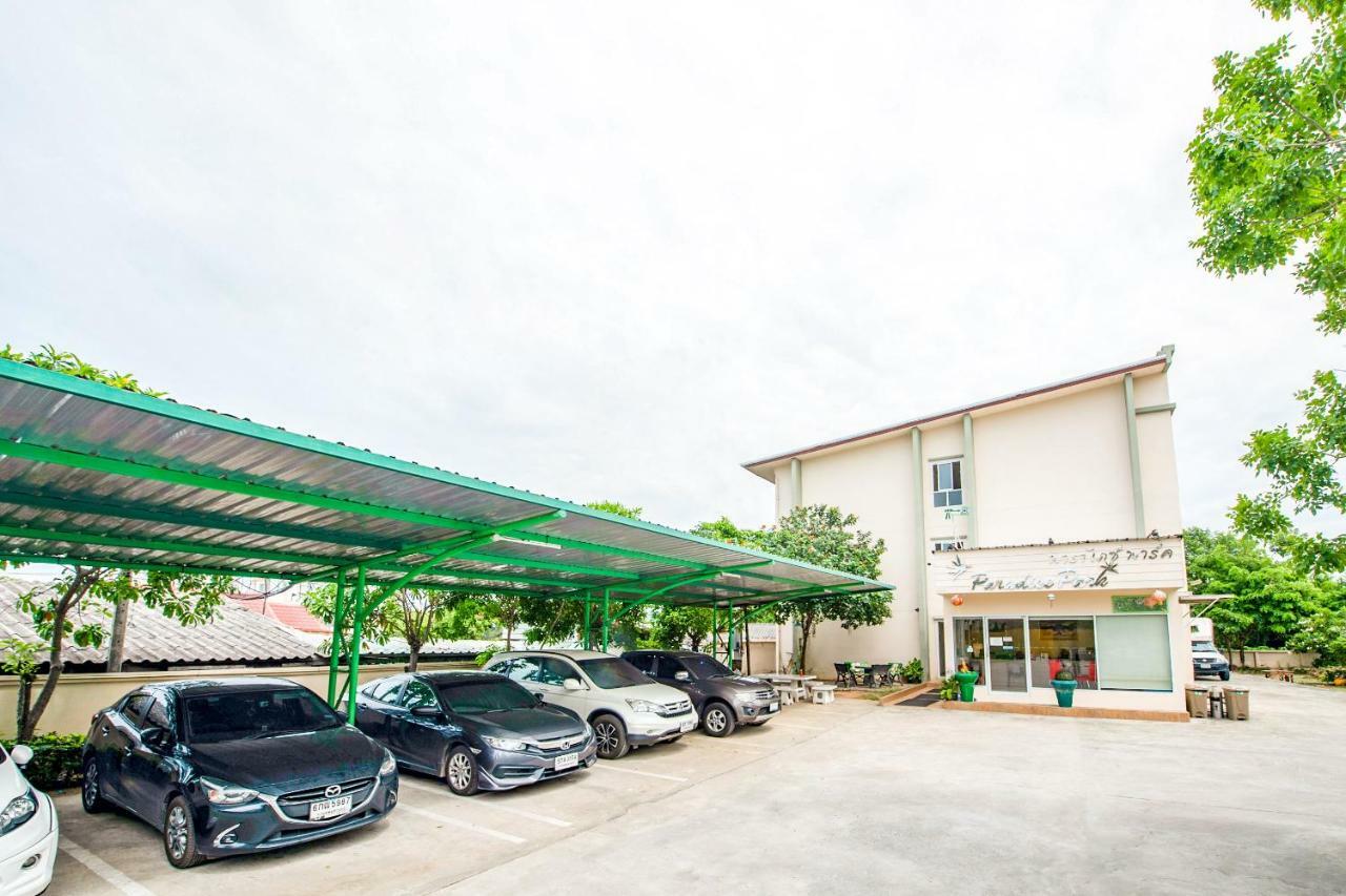 Oyo 306 Paradise Park Laemchabang Si Racha Zewnętrze zdjęcie